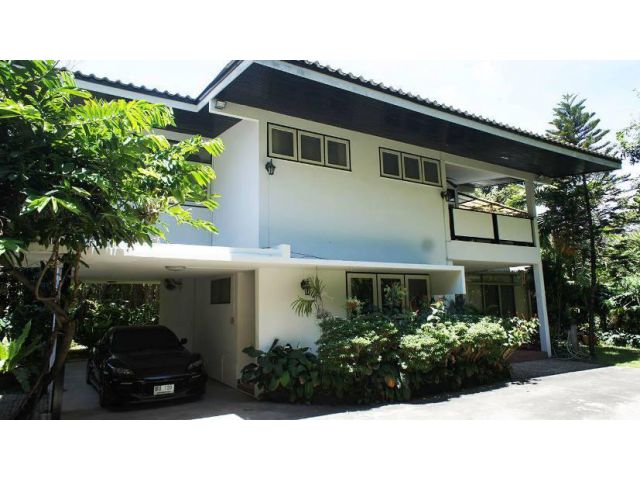 House for Rent บ้านยศสุนทร 3bed very beautiful in Soi Sukhumvit 20 With pool