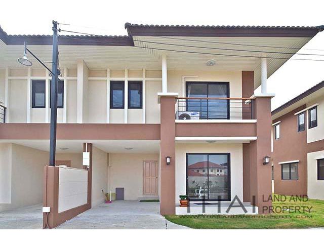 3 BED TOWNHOUSE IN HUA HIN-FOR RENT - 30,000 B/MTH