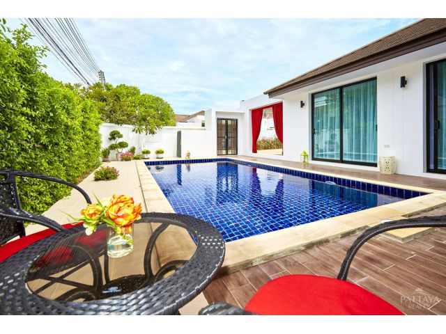 Pool Villa For Sale with Swimming Pool , Pattaya