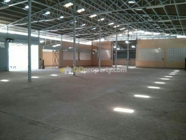 For Rent Industrial / storage / warehouse. (With office / residential).