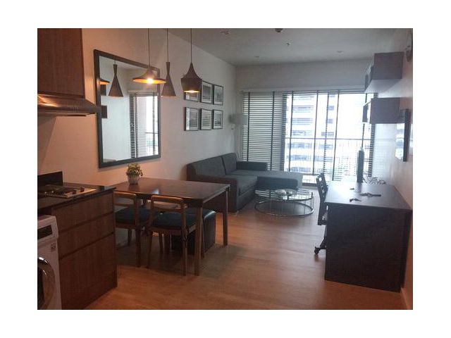 FOR RENT (สำหรับเช่า) Noble Refine Sukhumvit 26 / 1 bed / 50 Sqm. 40000  Fully Furnished. Nice Decorated. High End Condo. NEAR BTS PHOMPONG