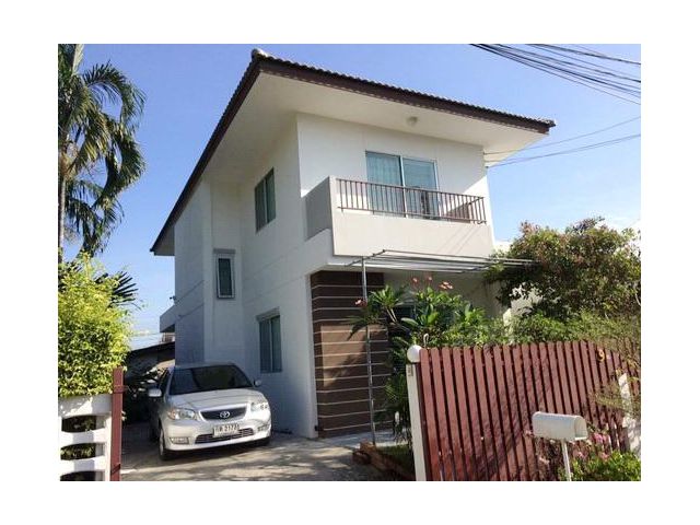 FOR RENT (สำหรับเช่า) Nakkeela Laemthong Village  2 beds 2 baths  46 Sqw. 18000 Fully Furnished. Newly Renovated. Nice House.