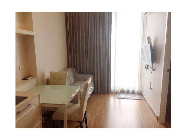 FOR RENT (สำหรับเช่า) Q House Sukhumvit 79 / 1 bed / 27 Sqm.17000 Fully Furnished With Washer. NEAR BTS ONNUT