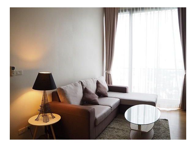NOBLE RE:D for rent. only 5-minute walk from BTS Ari (23th Floor, 2 bed, 69.11 sqm, 50,000 Baht per month)