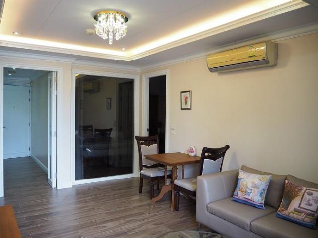 NOBLE AMBIENCE SARASIN for rent close to Ratchadamri BTS station (1 bed, 50.43 sqm, 30,000 Baht per month)