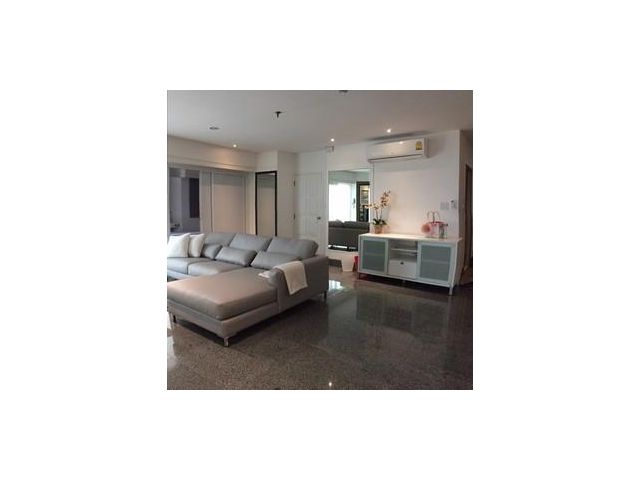 Condo for rent at "Fifty-fifth Tower condo" 170 sqm. 3bedroom, 3bathroom, 3 balcony  5 minute walk   (150m) to BTS Thong