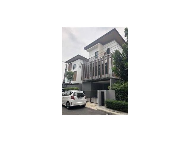 Brand New House for rent at Pravet-Bangna Area – 3 bedrooms and very specious!!