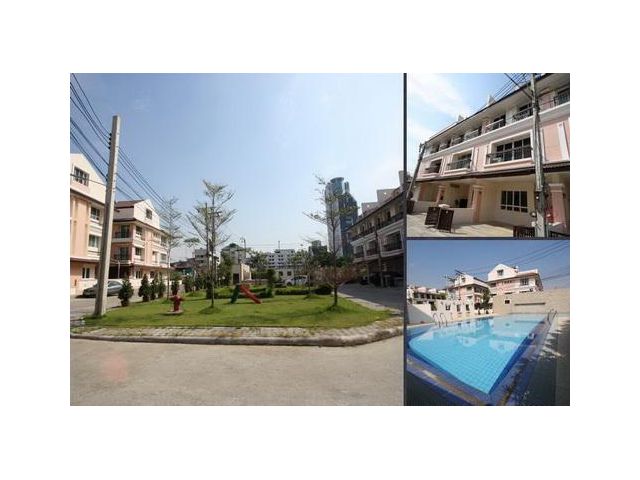Large Family Townhome for sale and  rent with modern style decoration on Bangna Road