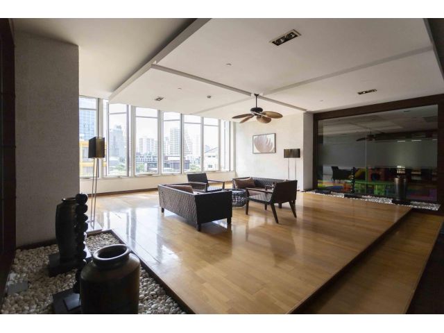 Room for rent Athenee Residence 110000THB 260m from BTS Phloenchit ref-dha180831