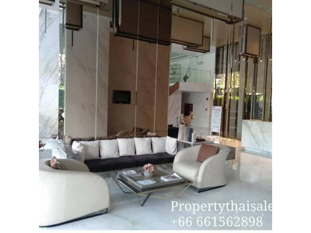 Hiend Beautiful condo in Heart Bkk. ( good invest for rental)