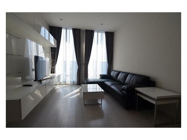 NOBLE PLOENCHIT brand new Condo for rent 56 sqm 1 Bed and 55000 bath per month