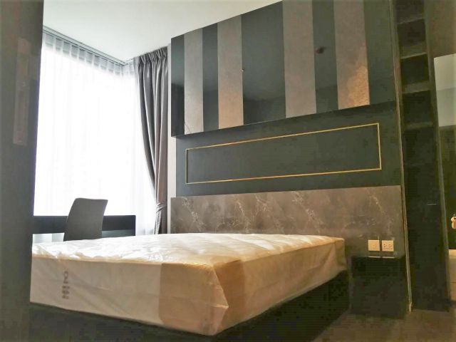 Condo For Rent: Edge Sukhumvit 23 Corner unit, 43 m2, 10th Fl., 1 Bed 1 Bath, Nice View & Decoration