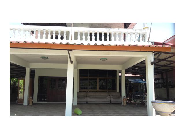 ขายบ้านพร้อมเข้าอยู่ 2 ชั้น 80 ตรว.
