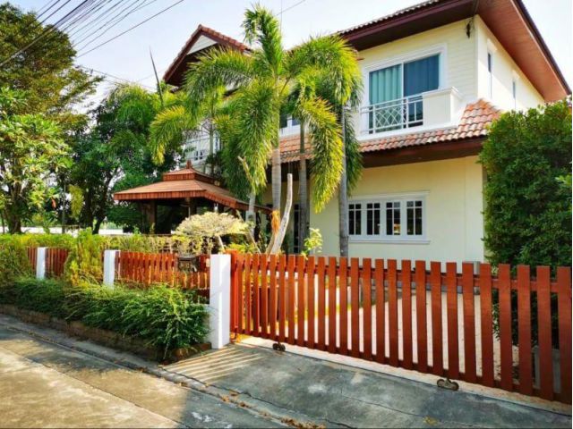 รหัส 120 บ้านเพชรรัตน์เลควิลล์ ทับมา ระยอง 3.95 ล. บ้านเดี่ยว 2 ชั้น 85.4 ตร.ว. 3 ห้องนอน 3 ห้องน้ำ