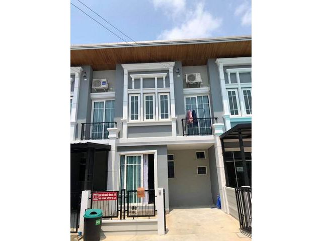 T09ให้เช่าบ้านใหม่โกลเด้นทาว์3ถนนกาญจนาภิเษก แขวงดอกไม้  ใกล้เมกาบางนา 3 ห้องนอน 2 ห้องน้ำ 1 ที่จอดรถ 96 ตรม  16.3 ตรว 1