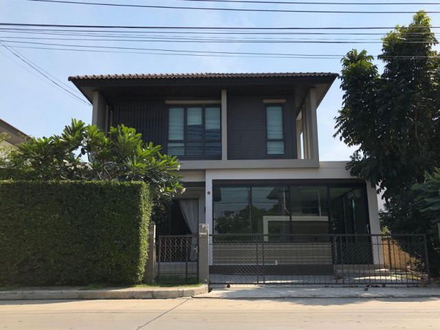 U883 ให้เช่าบ้านเดี่ยว 2 ชั้น โครงการเเสนสิริ ฮาบิเทีย ออบิต ถนนหทัยราษฎร์ บ้านตกแต่งต่อเติมทั้งหลัง เหมาะทำออฟฟิตและอยู