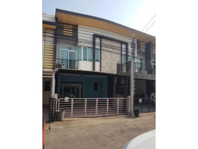 P16 ให้เช่า ทาวน์โฮม 2 ชั้น กัสโต้ รามคำแหง GUSTO Townhome ถนนราษฎร์พัฒนา (ซอยมิสทีน) เขตสะพานสูง ตกแต่งพร้อมเฟอร์ เดินท