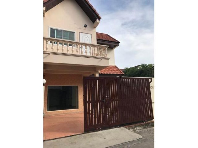 SBH10ให้เช่าบ้านเดี่ยว 2ชั้น ซอย สุขุมวิท60/1พื้นที่ 32 ตรว 3 นอน 2 น้ำ   35000 บาท