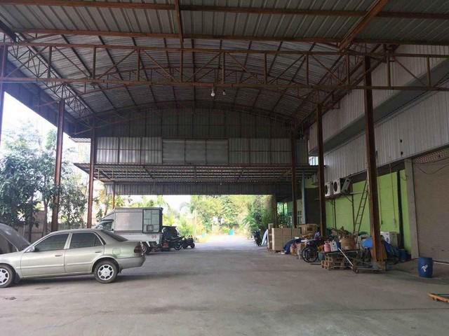 SbG1 ขายโรงงาน  พร้อม สิ่งปลูกสร้าง  800 ตรว  อ.พุทธมณฑล  ออฟฟิต4ห้อง ห้องพัก 8ห้อง25,000,000ล้านบาท