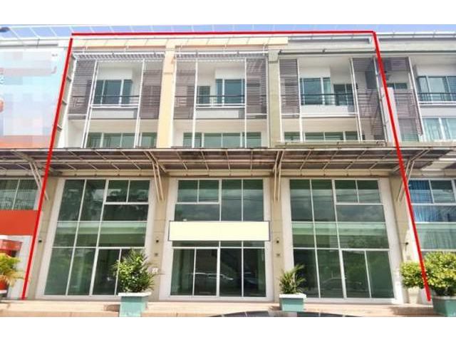 GR1ให้เช่าอาคารพาณิชย์ 4 ชั้น 3คูหาติดถนนรามคำแหง 160 (ซอยมีสทีน) ใกล้ทางด่วนวงแหวนกาญจนาภิเษก  ฝั่งตะวันออก ราคาเช่า 13