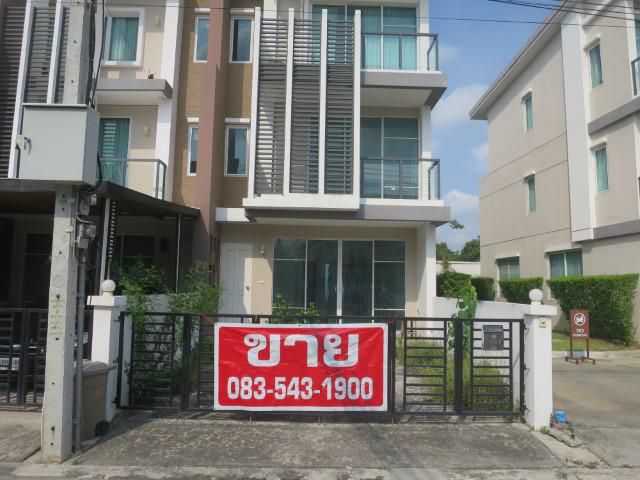ขายถูกที่สุดในโครงการ Town Avenue 60 (ทาวน์ อเวนิว ซิกซ์ตี้ ซ. วิภาวดี 60) ขายทาวน์โฮม 3 ชั้น หลังมุม ใกล้ BTS ม. เกษตร