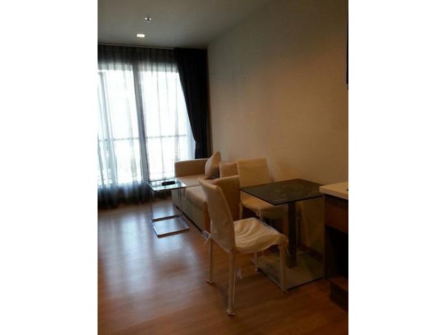 ให้เช่าคอนโด Rhythm Sathorn พื้นที่ 38 ตรม ชั้น 12