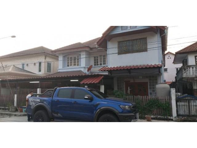 รหัสทรัพย์  7973 บ้านเดี่ยว หมู่บ้านสีวลี สี่มุมเมือง  ใกล้ตลาดสี่มุมเมือง รังสิต