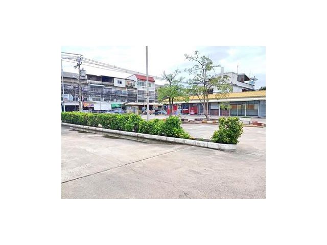 ขายที่ดิน ริมถ.สามัคคี 2ไร่กว่า เหมาะทำจัดสรร