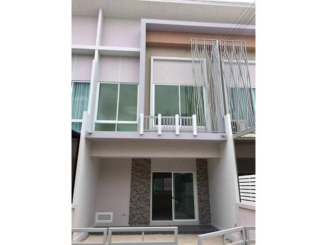 รหัสทรัพย์  8015 ทาวน์เฮาส์ หมู่บ้าน เดอะ เมทโทร รัตนาธิเบศร์
