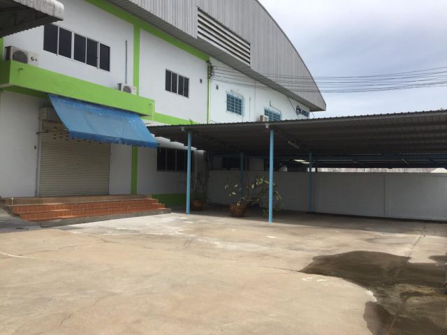 ขายและให้เช่าโรงงาน คลังสินค้า โกดัง มีเครน พร้อมออฟฟิศ ยิ่งเจริญ ตำหรุ-บางพลี  คลองอาเสี่ย  พื้นที่ 1,000 ตารางเมตร