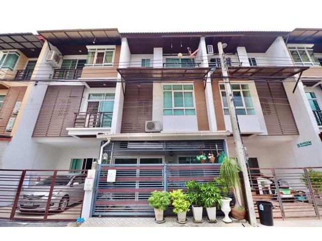 DD00067 ขายทาวน์เฮ้าส์ 3 ชั้นครึ่ง