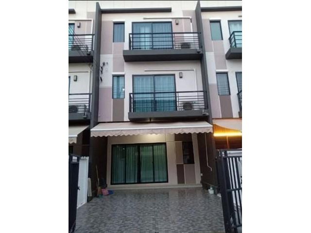 PDD02 ให้เช่าทาวน์โฮม 3 ชั้น บ้านกลางเมือง นวมินทร์ 42 ใกล้ NIDA รร.เลิศหล้า รร.บดินทรเดชา (สิงห์ สิงหเสนี) ถนนนวมินทร์