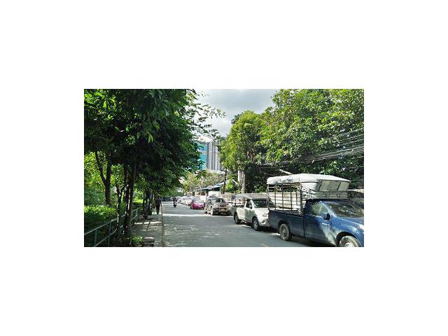 RENT CONDO 2 beds 2 baths area 90 sqm. Sukhumvit 39 Very good location for central of Bangkok