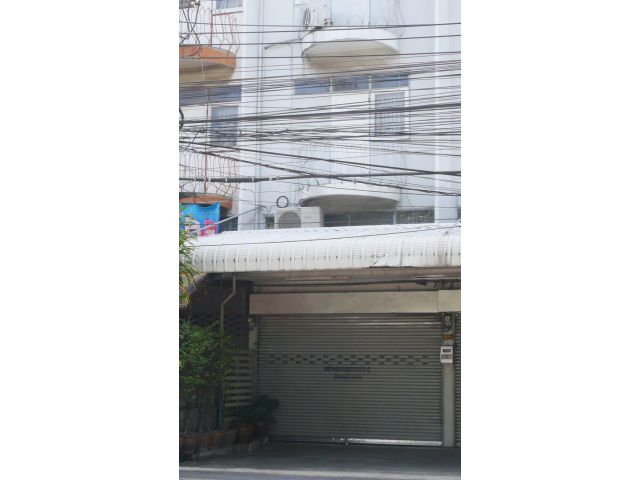 PPH211B211 ขายอาคารพาณิชย์ 1 ห้อง ทำเลดีมาก ริมถนนฉิมพลี ใกล้สำนักงานเขตตลิ่งชัน