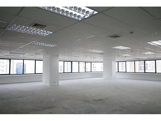พื้นที่สำนักงานอโศกให้เช่า Ocean Tower 2 ถูกที่สุด
