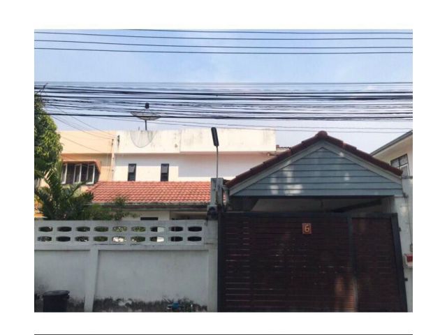 บ้าน 2 ชั้น ลาดพร้าว โชคชัย4 ซอย56 ต.รวมโชค