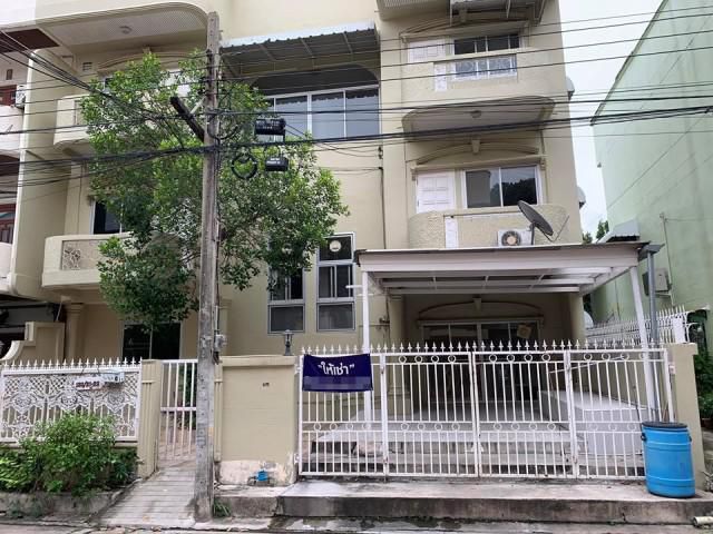 รหัสทรัพย์ B0381 หมู่บ้าน 84 ซอยประดิษฐ์มนูธรรม 5