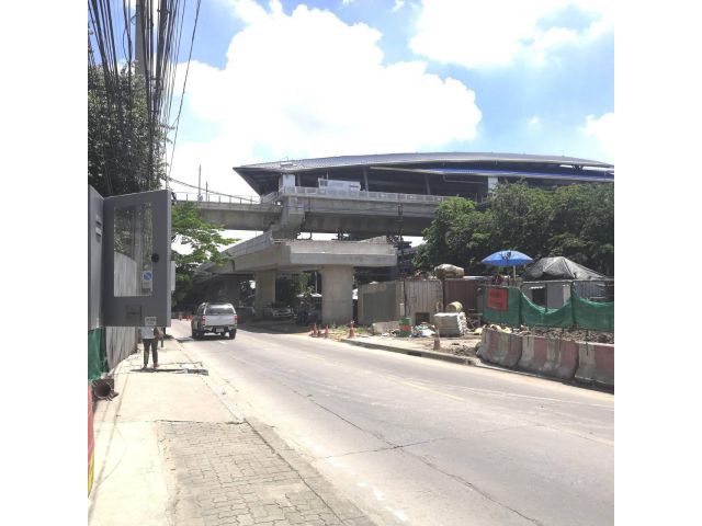ขายที่ดินติดถนนสุทธาวาส ห่างจากสถานีรถไฟฟ้าบางขุนนนท์ ( ถนนจรัญสนิทวงศ์ ) ประมาณ 100 เมตร