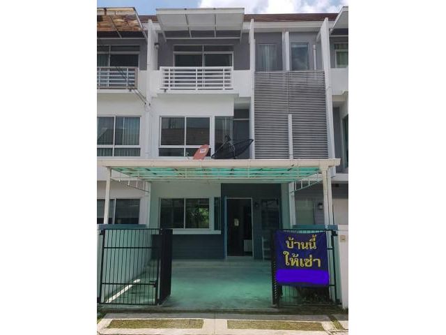 รหัสทรัพย์  8246 บ้าน โครงการบ้านใหม่ พระรามเก้า-ศรีนครินทร์ กรุงเทพกรีฑา  ใกล้ Airport Link