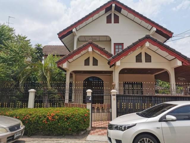 รหัสทรัพย์  8236 บ้านเดี่ยว หมู่บ้านซื่อตรง 28 ซอย นวมินทร์ 143  ใกล้เ รพ.พญาไท นวมินทร์