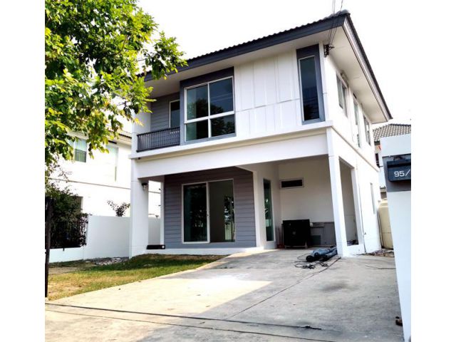 ขายบ้านเดี่ยววงแหวน-ปิ่นเกล้าขายถูกกู้ได้สูง  โครงการINIZIO Land&House