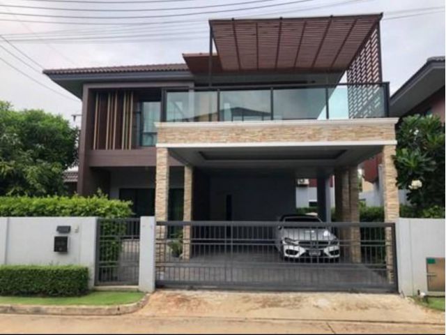 บ้านเดียวหลังมุมหมู่บ้านบุราสิริรังสิตตกแต่งบิวส์อินาเดินทางสะดวกพร้อมอยู่จ.ปทุมธานี