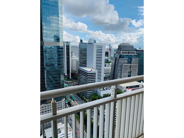 ขาย The empire place ห้องใหญ่ ชั้นสูง กลางสาทร