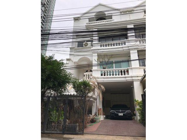 4 ห้องนอน 4 ห้องน้ำ สุขุมวิท33 จาก BTS พร้อมพงษ์