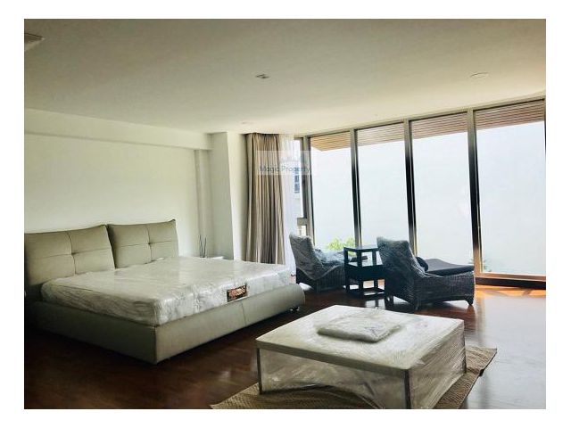 ให้เช่าทาวเฮ้าส์ ในโครงการ พร้อมพรรค เรสซิเดนซ์ ซอยทองหล่อ  25