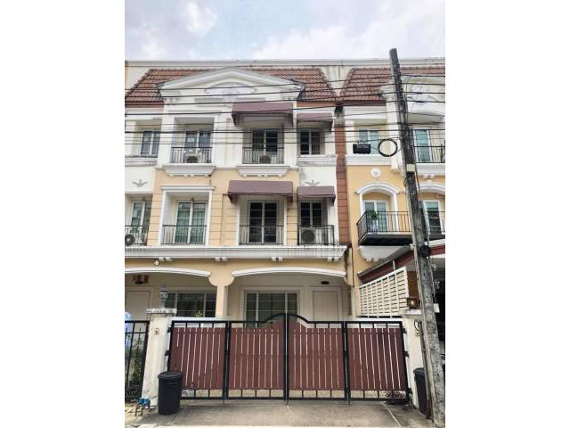 รหัสทรัพย์  8408 ทาวโฮม หมู่บ้าน Urban Sathorn  ใกล้ รถไฟฟ้าสถานีบางหว้า