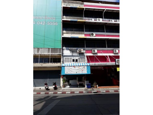 ขายตึกแถว โชคชัย4แยก70 แยกสตรีวิท-โชคชัย4
