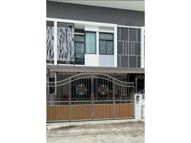 PH259TH259 ขายบ้านทาวน์โฮม บิ้วทั้งหลัง พื้นที่ 20 ตารางวา