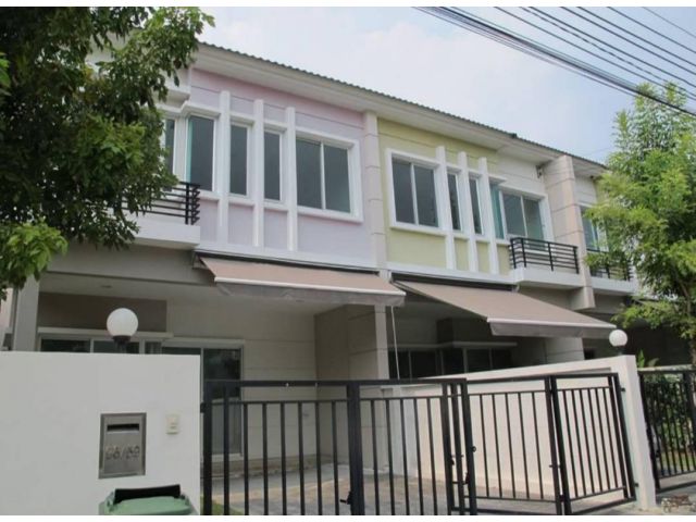 ขายด่วนราคาถูก Townhome VISTA 180 เทพารักษ์-วงแหวน (หลังมุม)