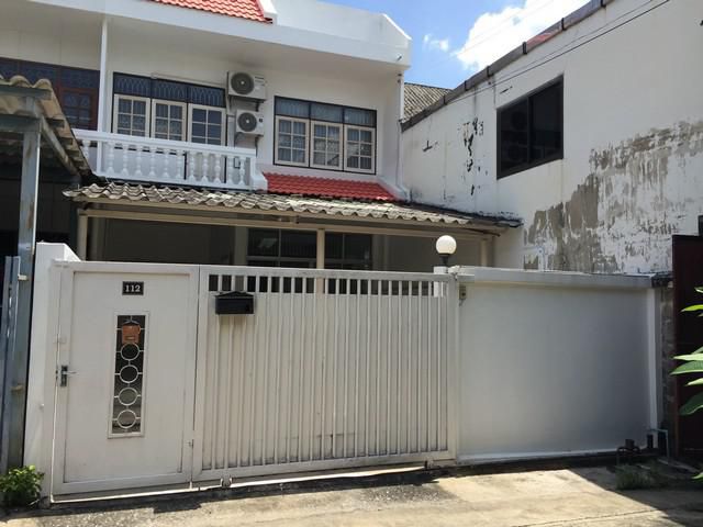 ให้เช่าทาวน์เฮ้าส์ 2ชั้น ถนนสุขุมวิทซอย93 ใกล้BTS